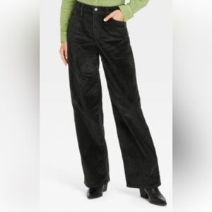 Women's Black corduroy pants, Size 00, New Without Tags